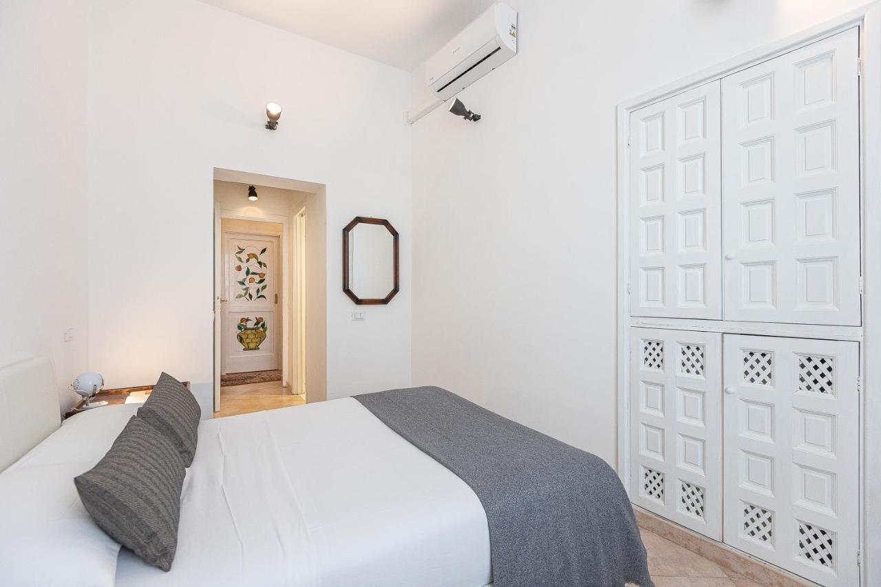 Amazing Historical Apartment - Jewish Ghetto Рим Экстерьер фото