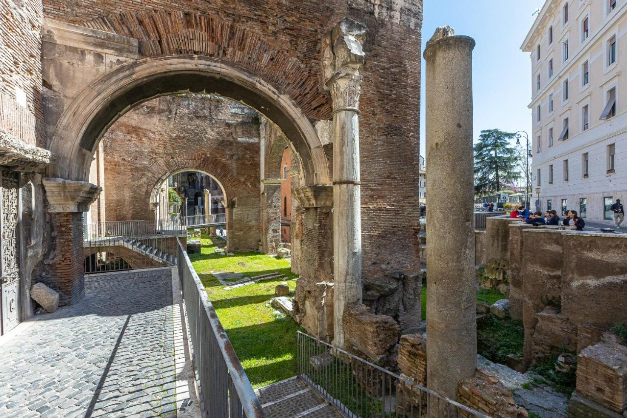 Amazing Historical Apartment - Jewish Ghetto Рим Экстерьер фото